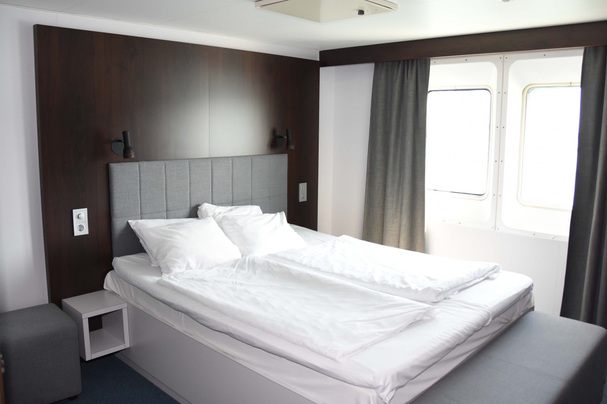 LUX2 Captain Class.1